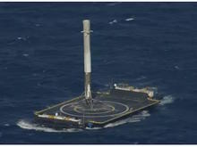 马斯克告诉你，梦想是用来实现的！SpaceX 成功实现世界首次海上火箭回收